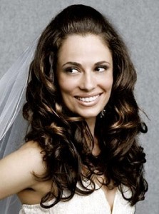 Classic wedding hairstyles for medium hair